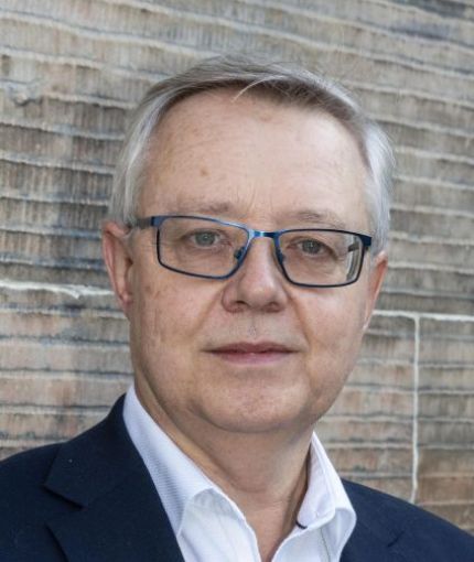 Mark Winskel headshot