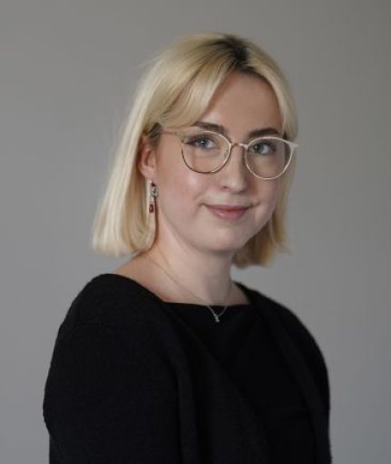 Headshot picture of Alyssa. 