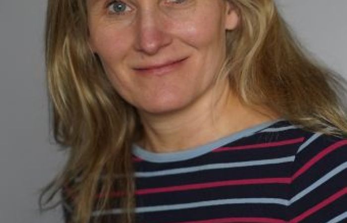 staff portrait Elke Heins
