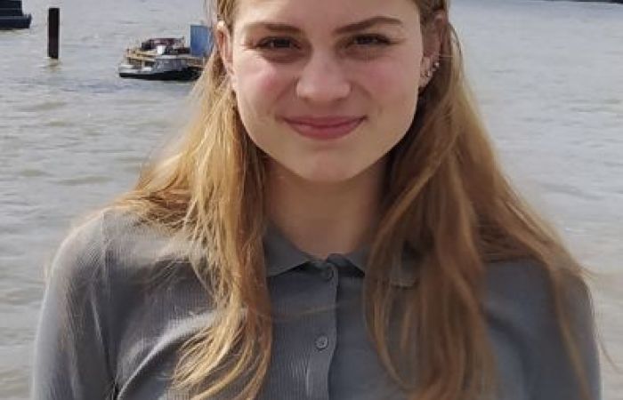 Photo of Maddi Bunker.